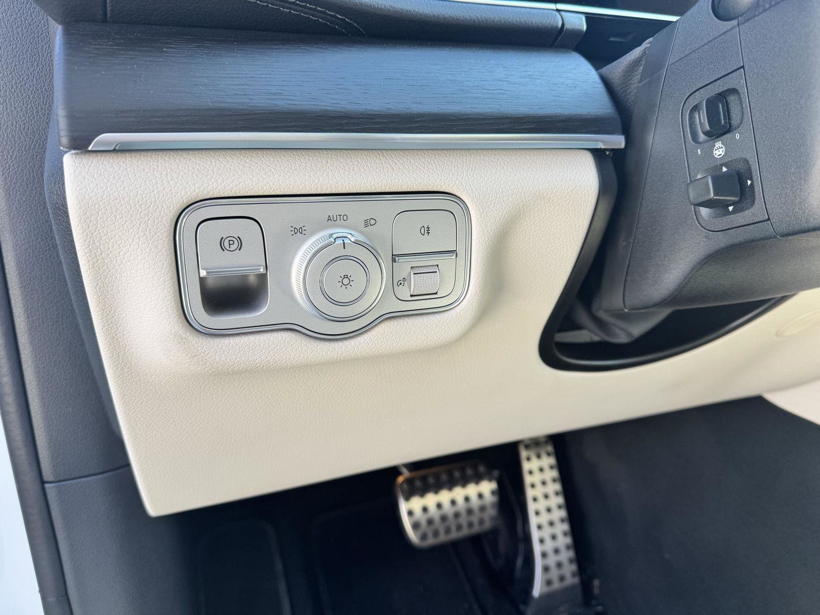 Certified 2026 Mercedes-Benz GLS 450 4MATIC image 7