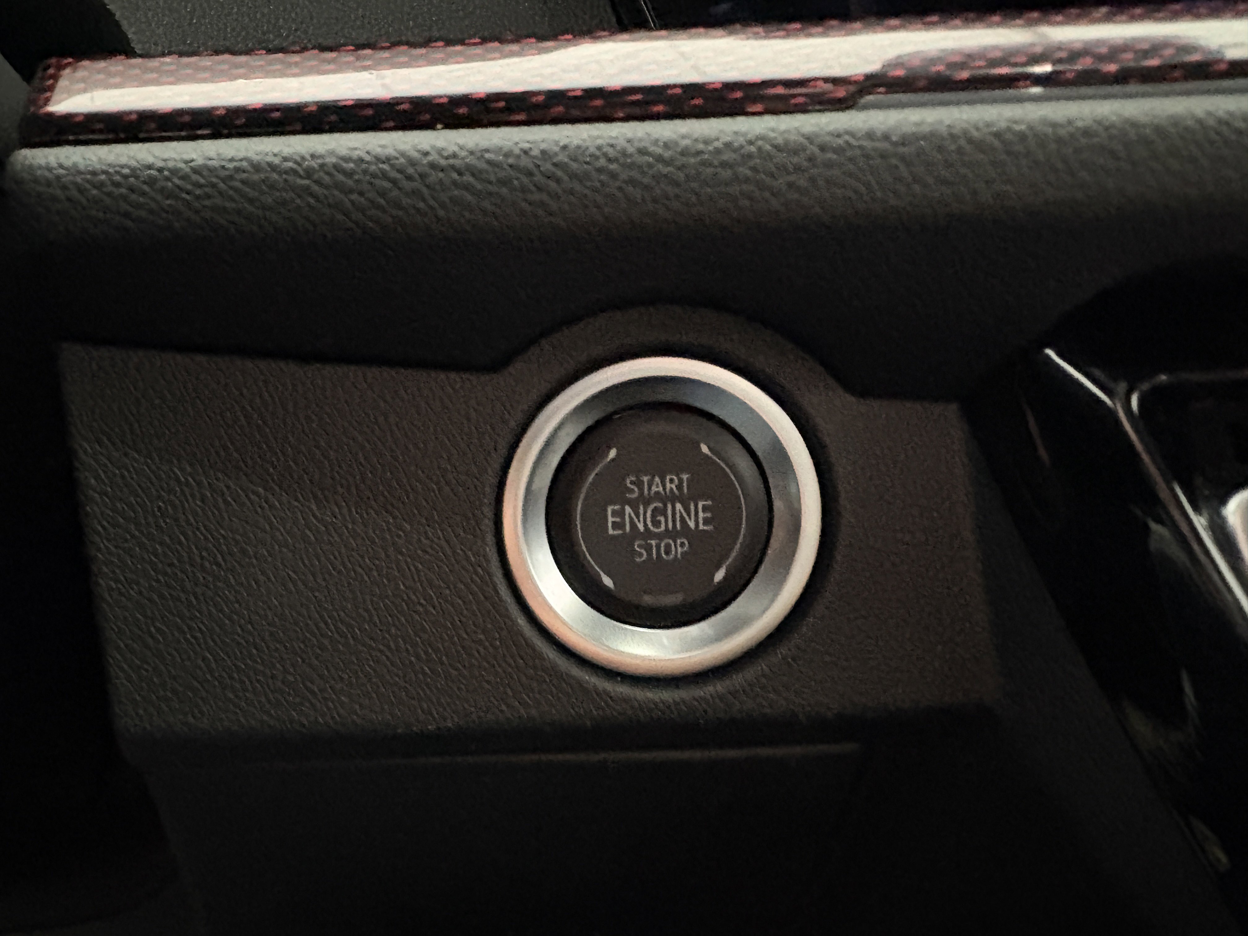 Used 2025 Chevrolet Traverse RS w/ LPO, Floor Liner Package image 14