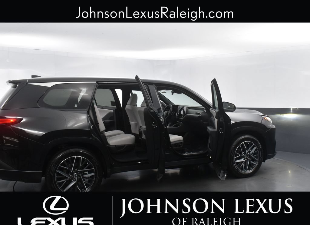 Certified 2025 Lexus TX 350 FWD w/ Technology Package image 31
