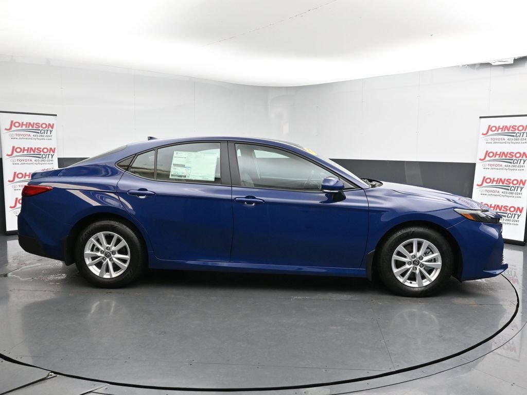 New 2026 Toyota Camry LE image 9