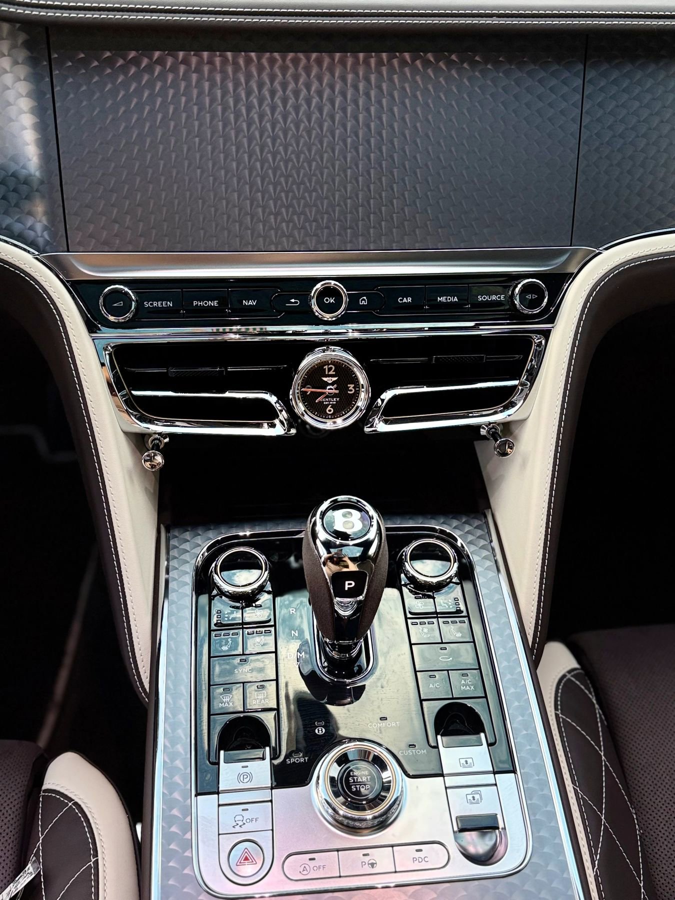 Used 2024 Bentley Flying Spur W12 image 6