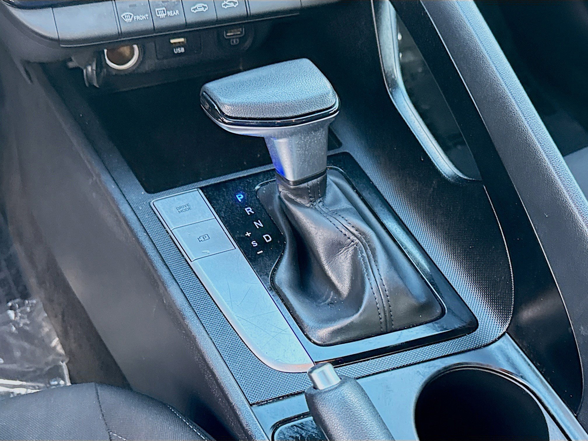 Used 2023 Hyundai Elantra SEL w/ Cargo Package image 11