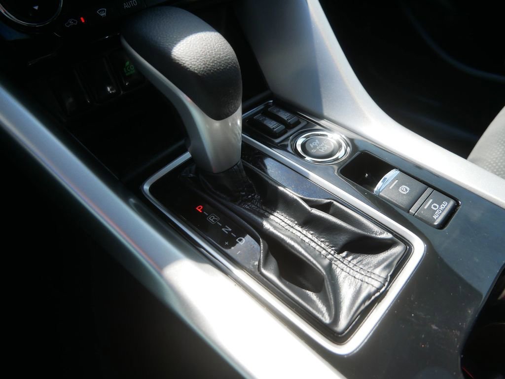 Used 2024 Mitsubishi Eclipse Cross SEL AWD/4WD image 24
