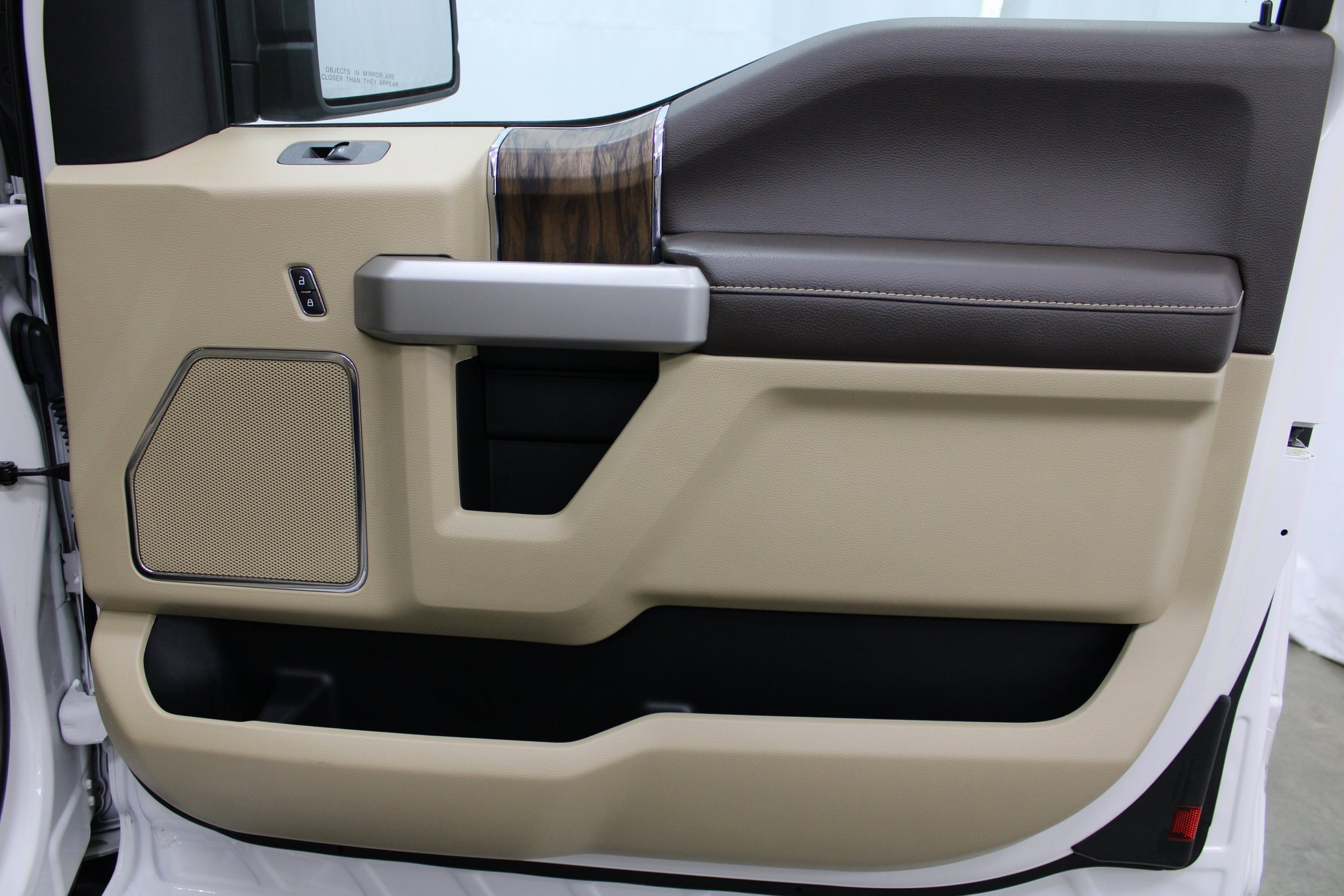 Used 2018 Ford F150 Lariat w/ Equipment Group 501A Mid image 24