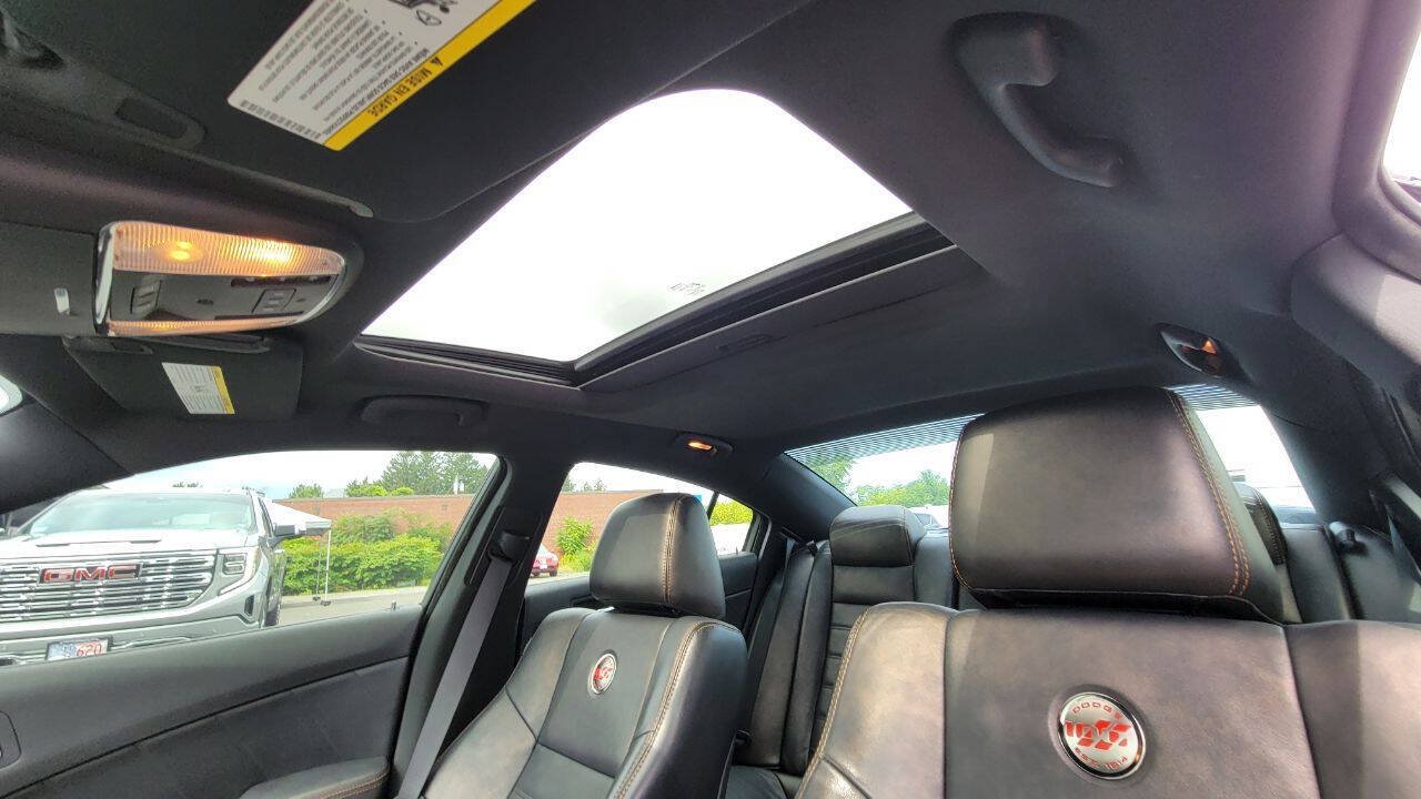 Used 2014 Dodge Charger R/T RWD image 17