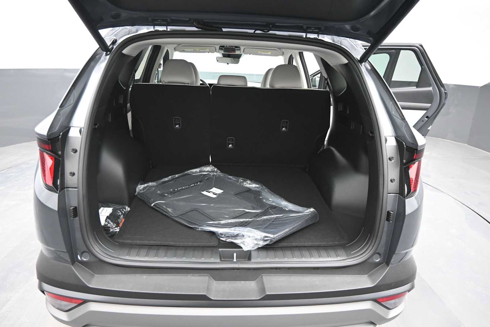 New 2026 Hyundai Tucson SEL Plus AWD/4WD image 13