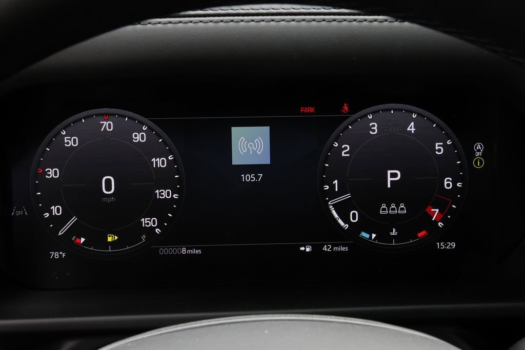 New 2026 Land Rover Defender 110 X-Dynamic SE AWD/4WD image 23