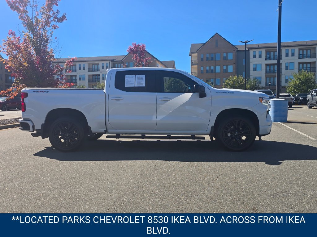 Used 2023 Chevrolet Silverado 1500 RST AWD/4WD image 2