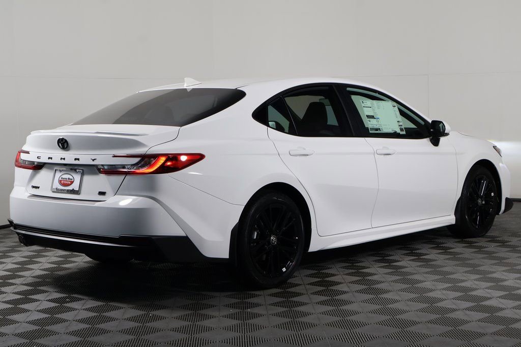 New 2026 Toyota Camry SE image 2