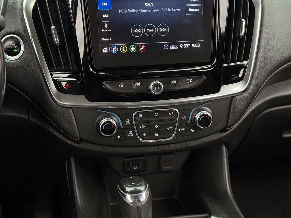 Used 2020 Chevrolet Traverse LT w/ Driver Confidence II Package AWD/4WD image 24