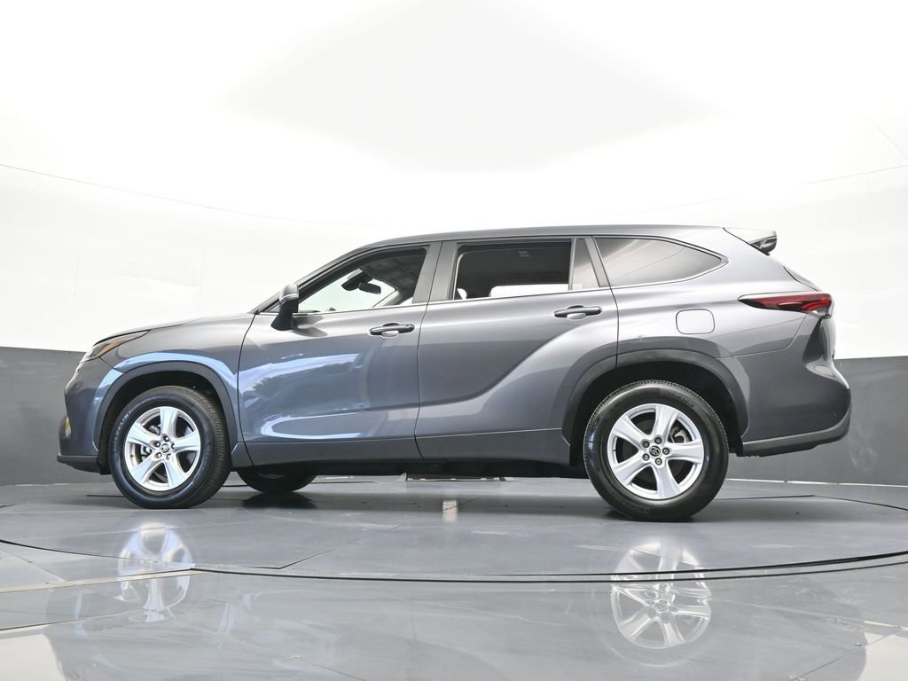 Used 2024 Toyota Highlander LE image 86