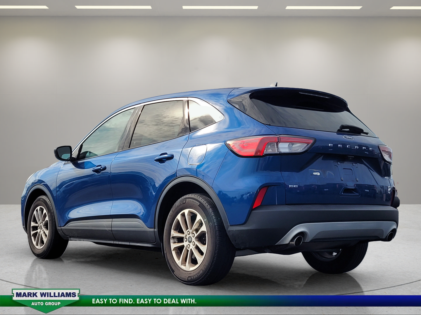 Used 2022 Ford Escape SE w/ Cold Weather Package FWD image 6
