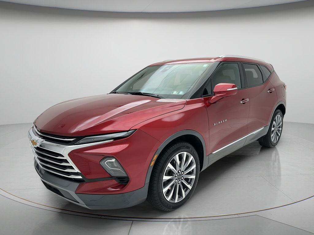 Used 2023 Chevrolet Blazer Premier w/ Enhanced Convenience Package AWD/4WD image 3