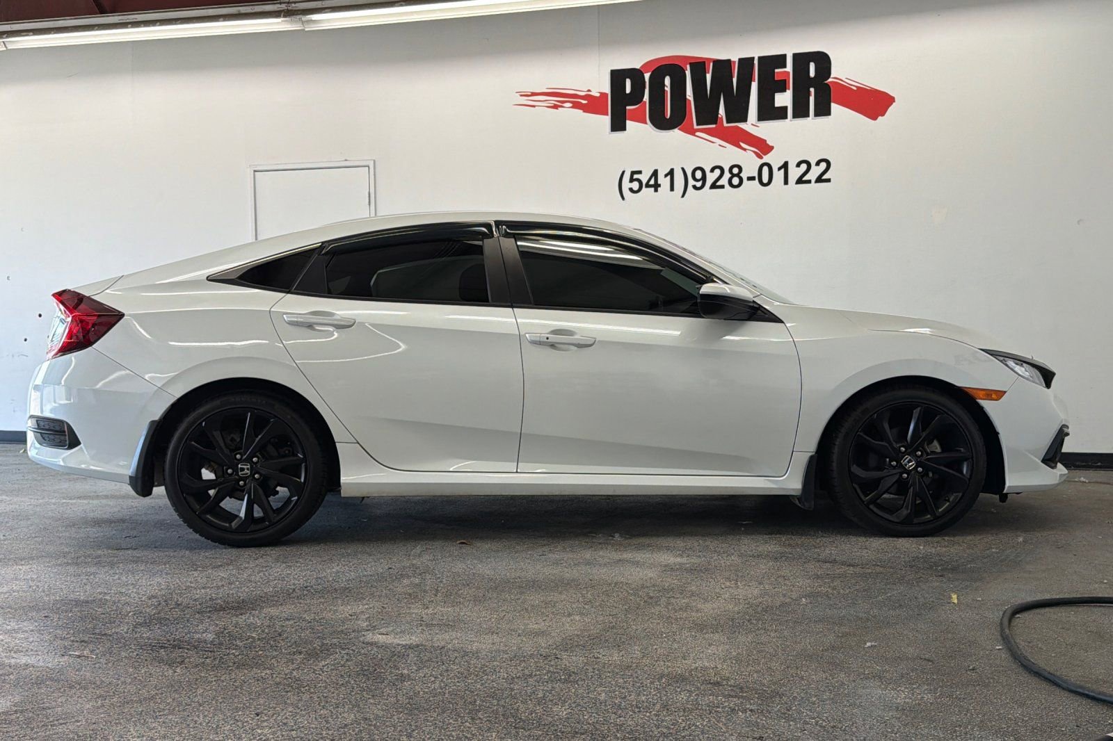 Used 2020 Honda Civic Sport image 2