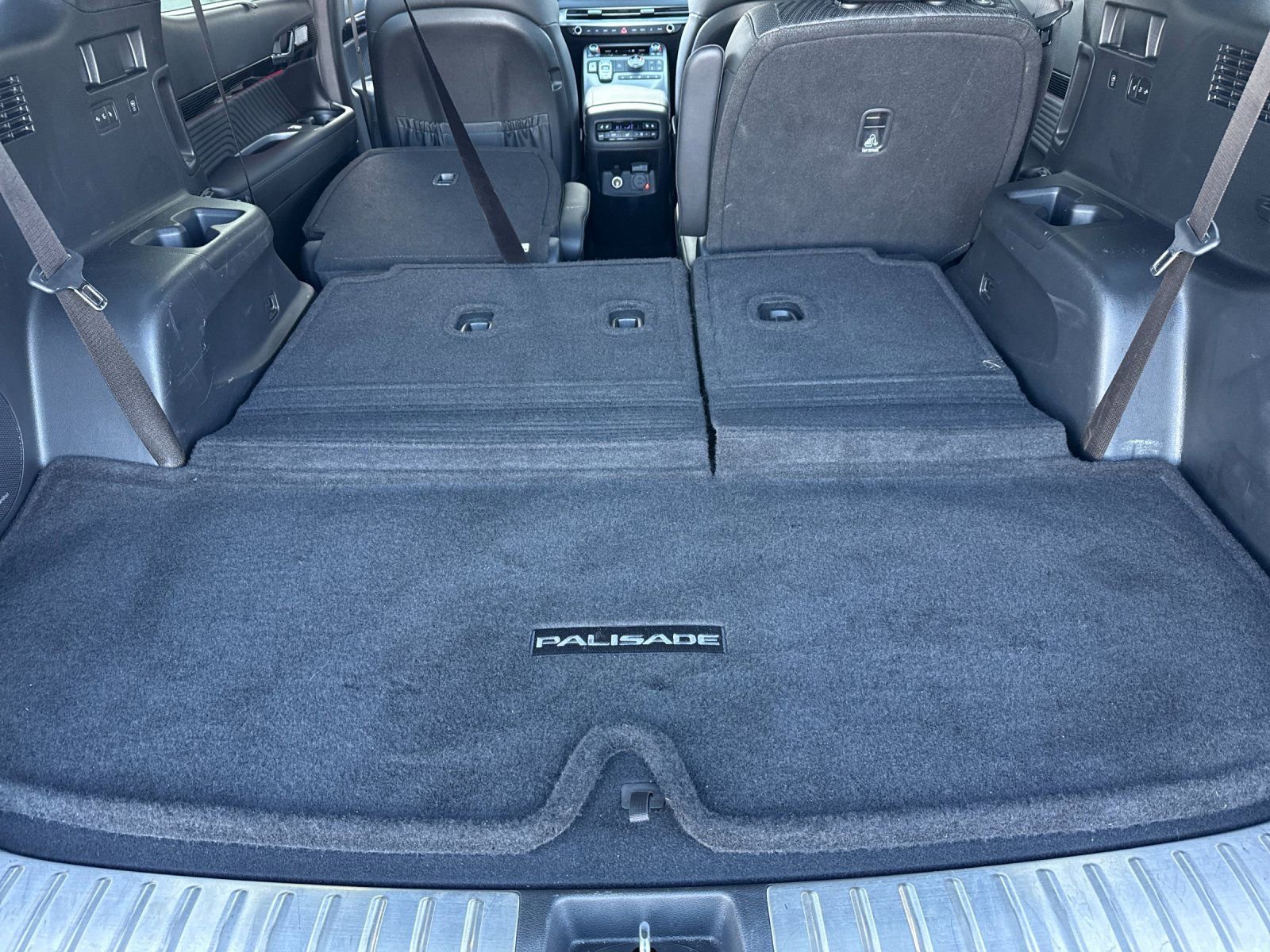 Used 2024 Hyundai Palisade Calligraphy image 17