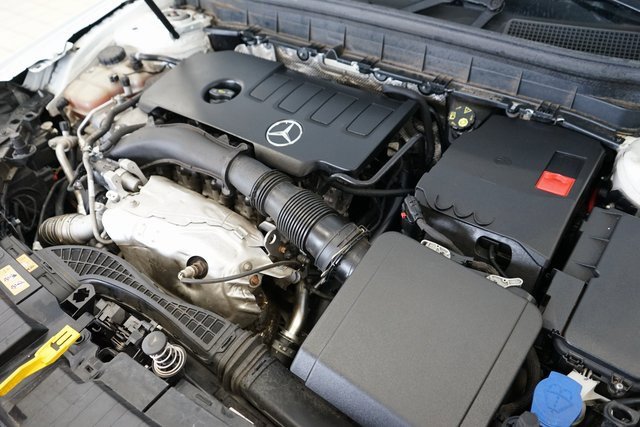 Used 2021 Mercedes-Benz GLB 250 GLB 250 image 50