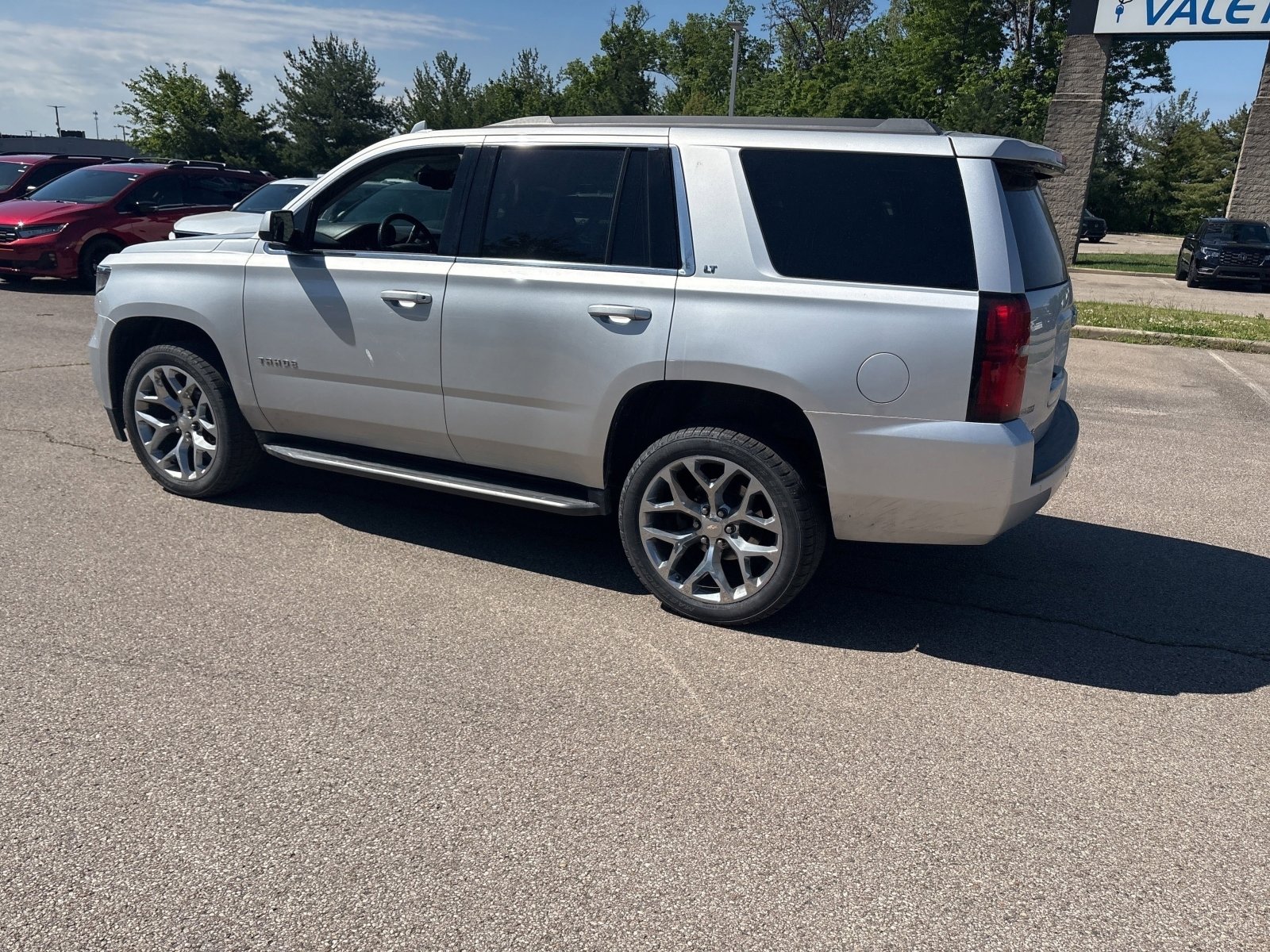 Used 2018 Chevrolet Tahoe LT AWD/4WD image 12