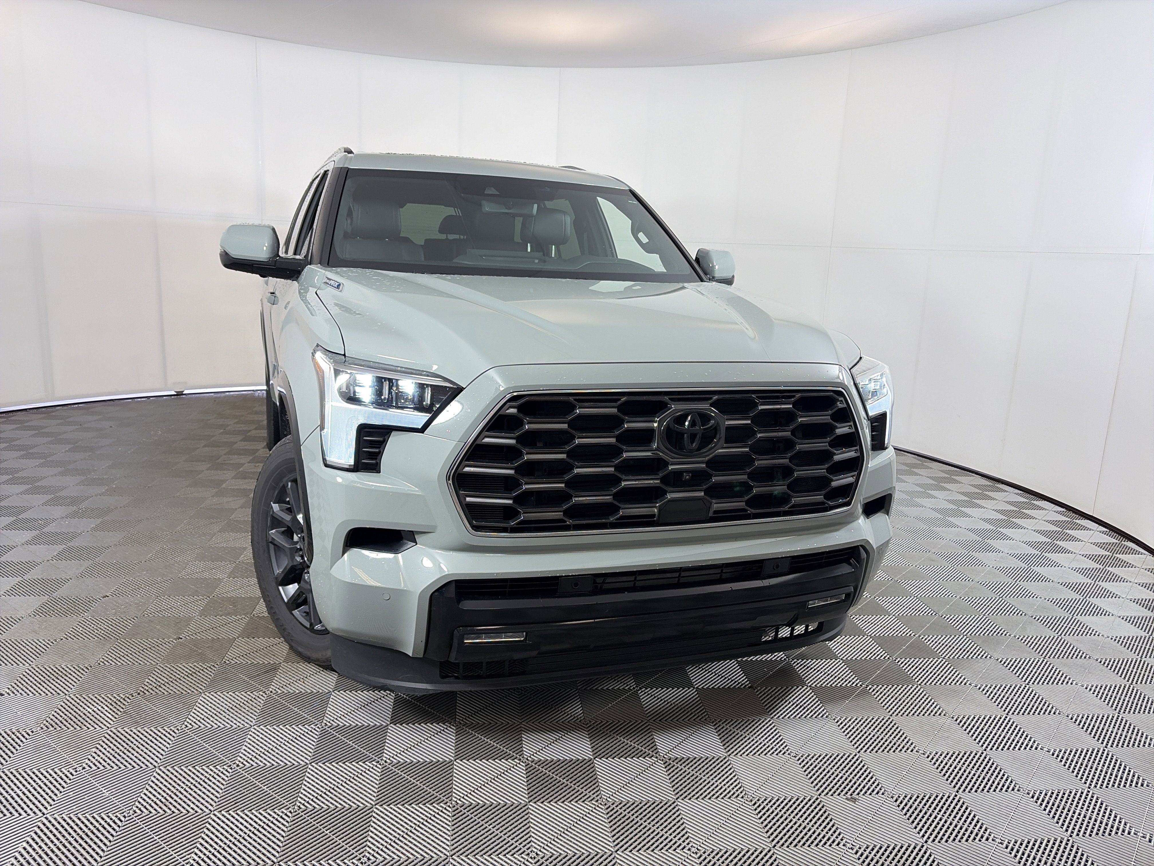 Used 2025 Toyota Sequoia Platinum w/ Tow Technology Package video 1