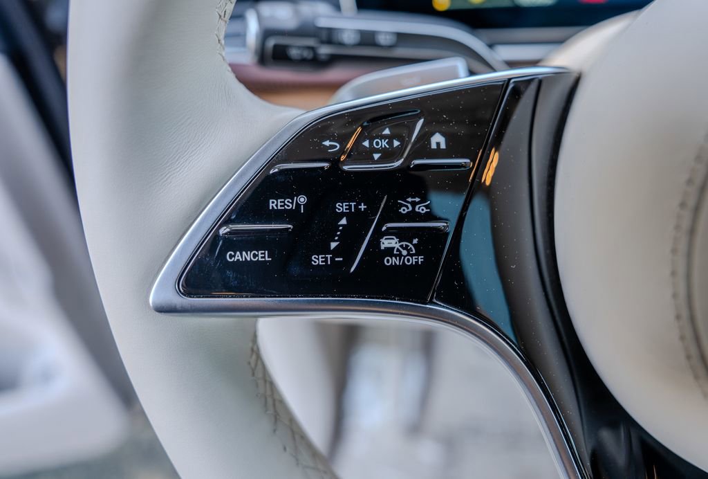 Used 2026 Mercedes-Benz Maybach GLS 600 4MATIC image 6