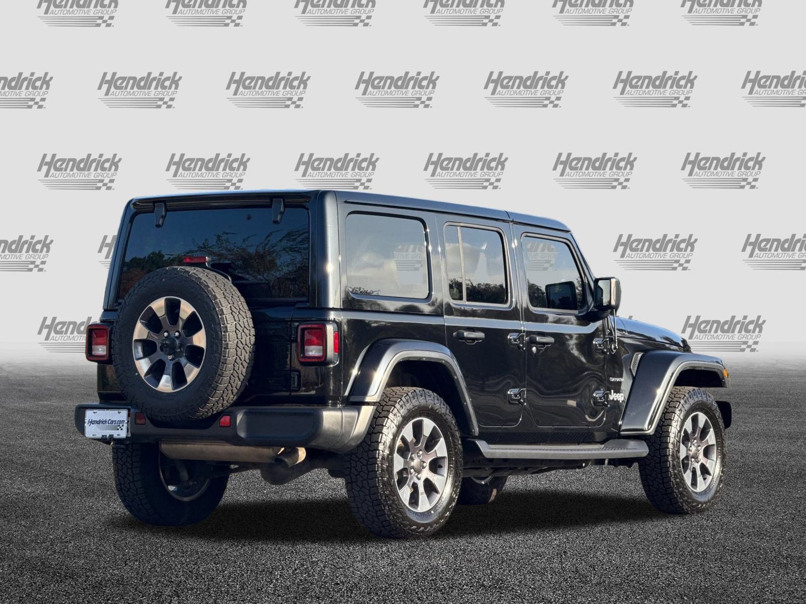 Used 2018 Jeep Wrangler Unlimited Sahara image 5