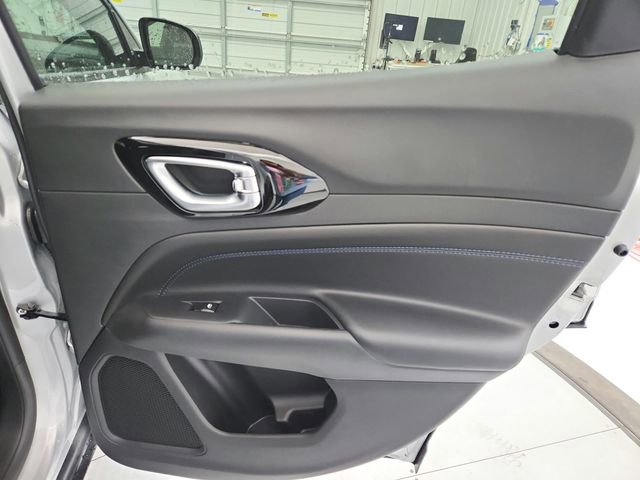 New 2026 Jeep Compass Latitude image 37