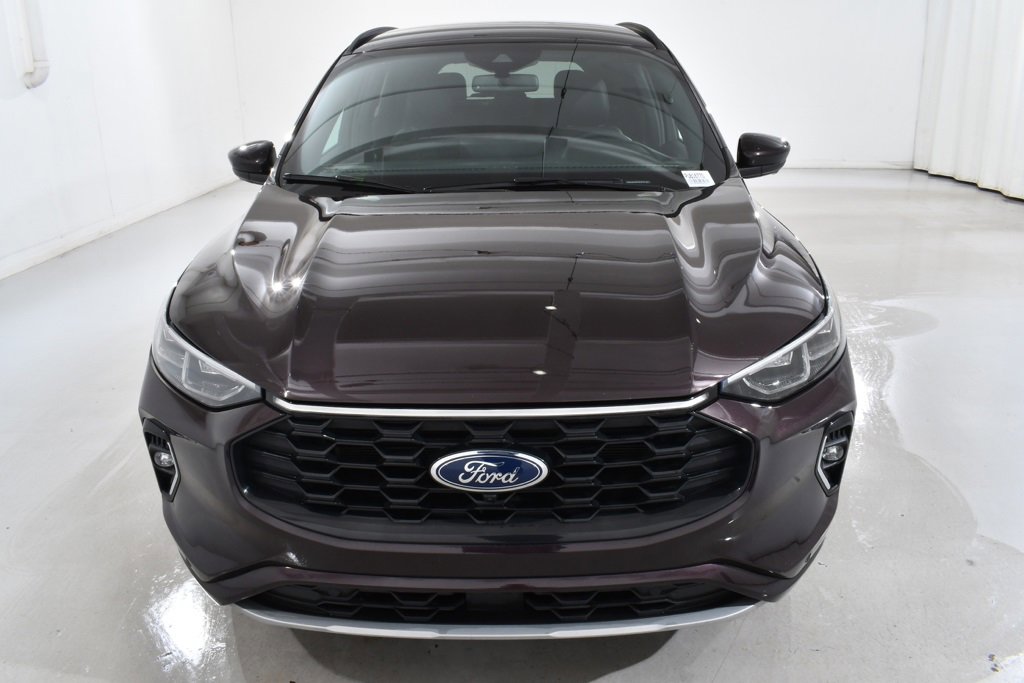 Used 2023 Ford Escape ST-Line Elite image 3