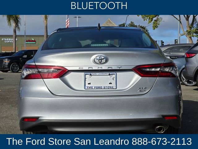 Used 2022 Toyota Camry XLE image 8