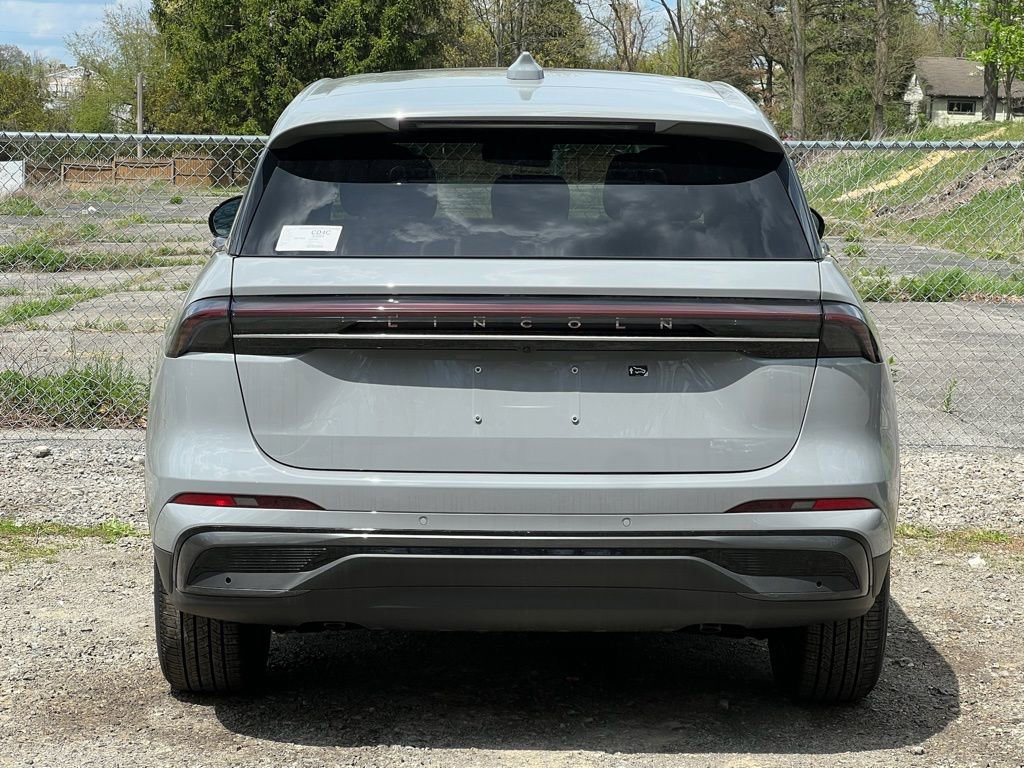 New 2026 Lincoln Nautilus Premier w/ Equipment Group 102A AWD/4WD image 4