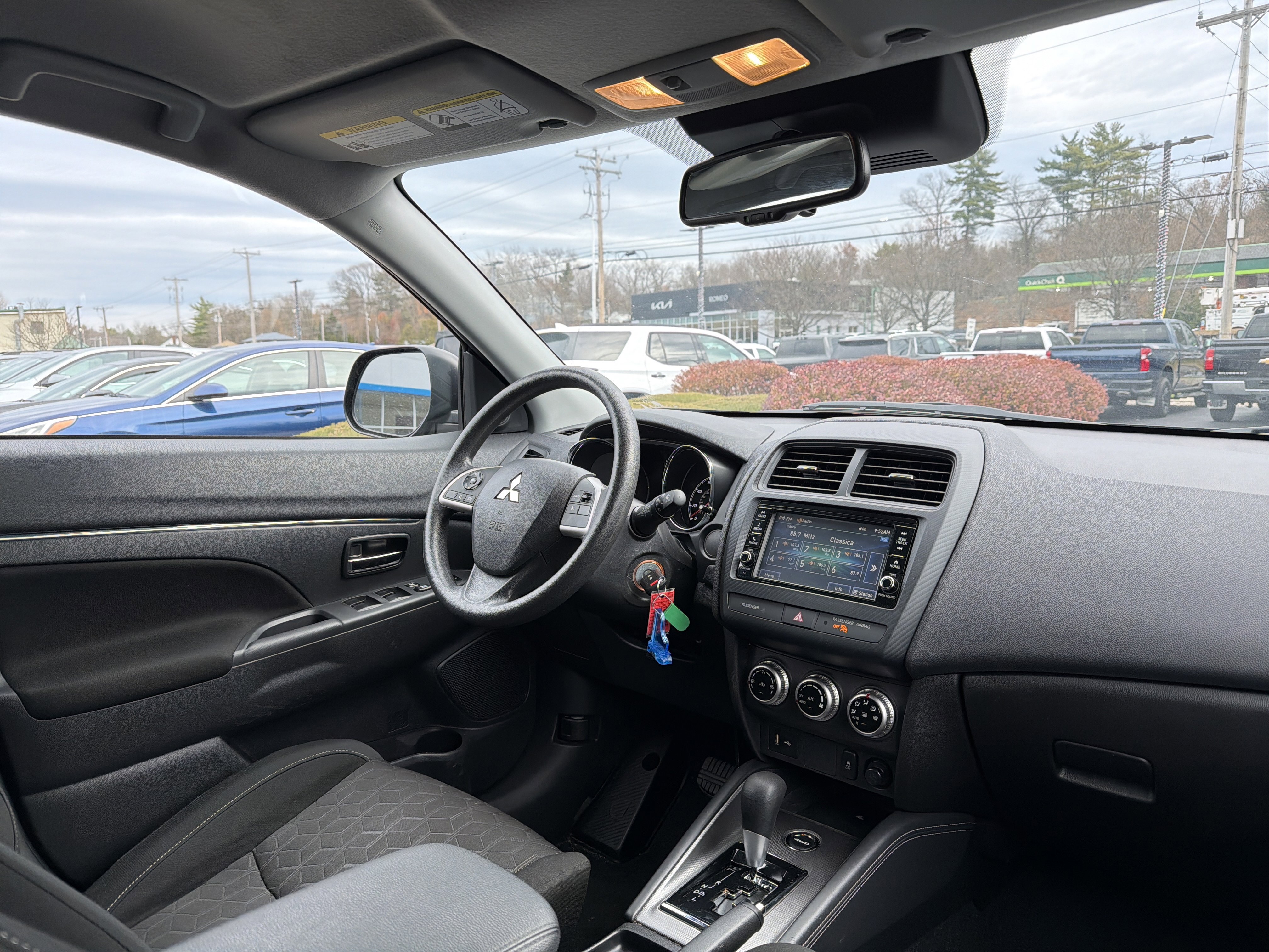 Used 2024 Mitsubishi Outlander Sport ES image 16