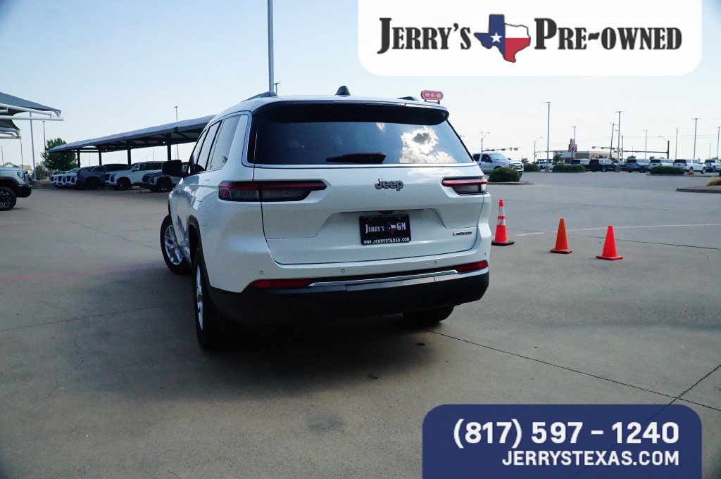 Used 2023 Jeep Grand Cherokee L Laredo RWD image 4