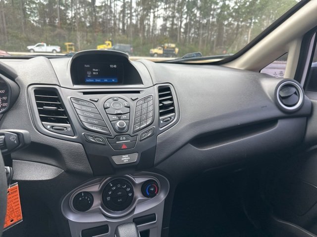 Used 2019 Ford Fiesta SE image 11
