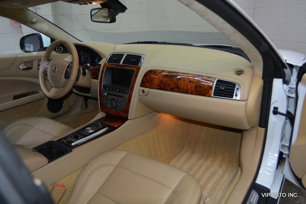 Used 2011 Jaguar XK Coupe RWD image 12