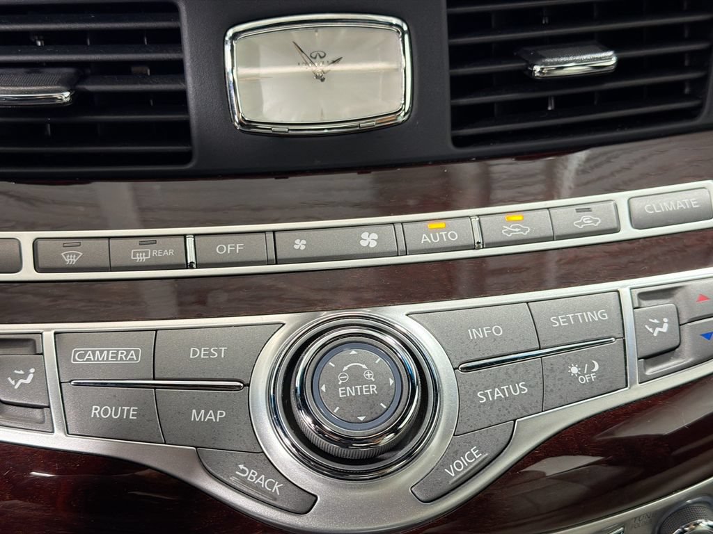 Used 2016 INFINITI Q70 3.7 w/ Technology Package AWD/4WD image 18