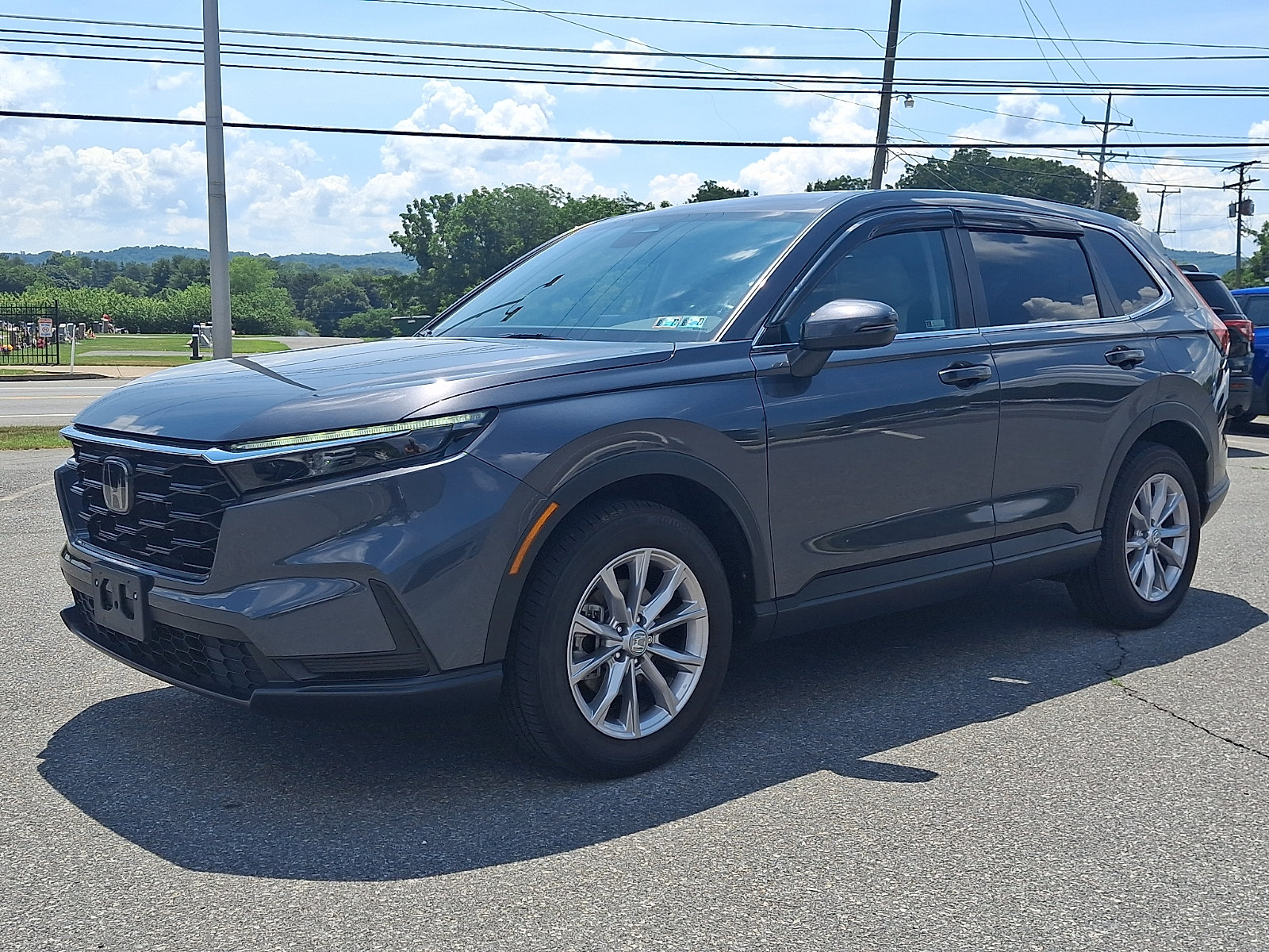 Used 2024 Honda CR-V EX image 3