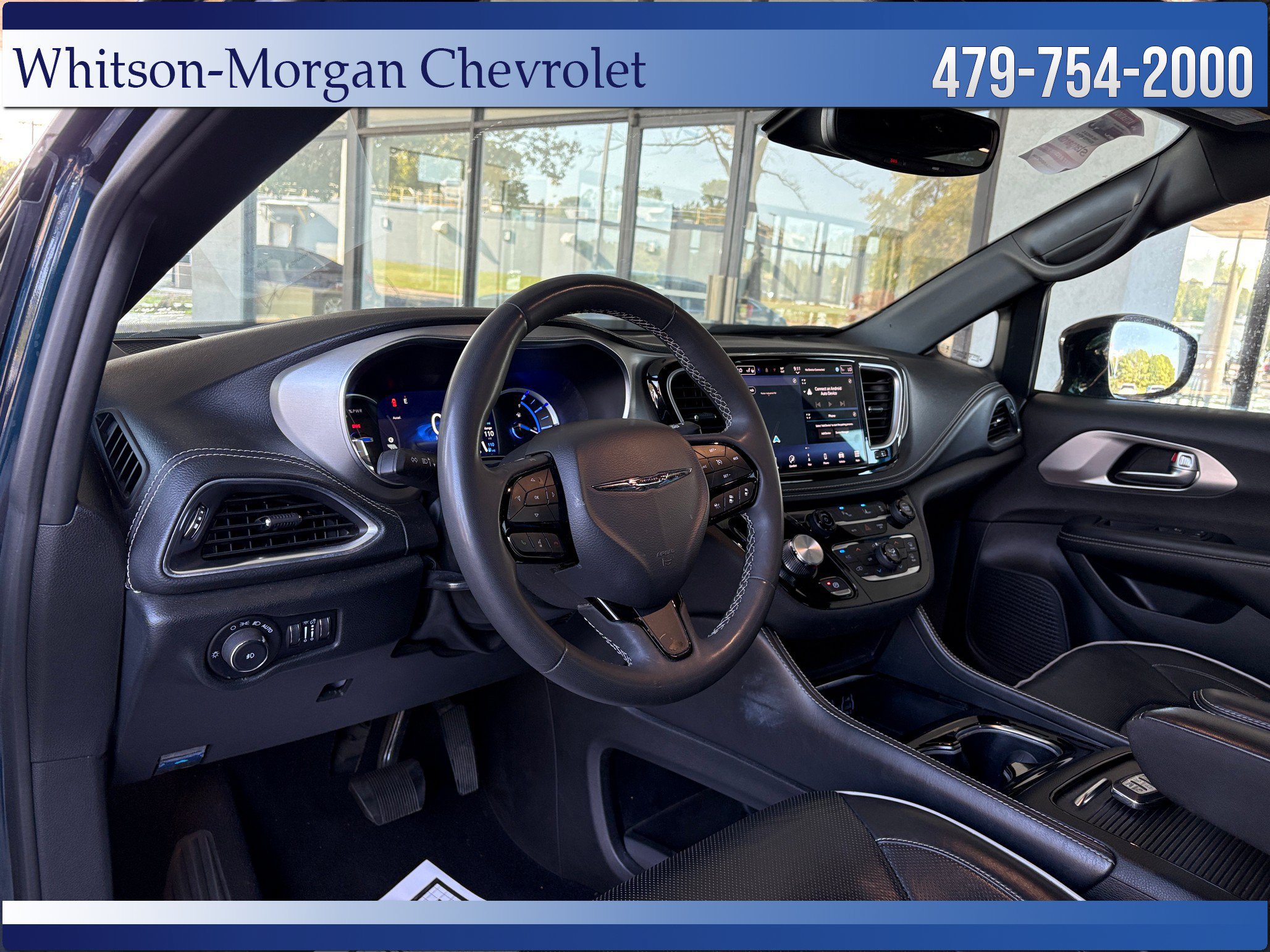 Used 2024 Chrysler Pacifica Premium FWD image 10