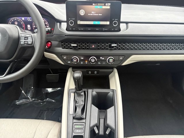 Used 2024 Honda Accord EX image 12