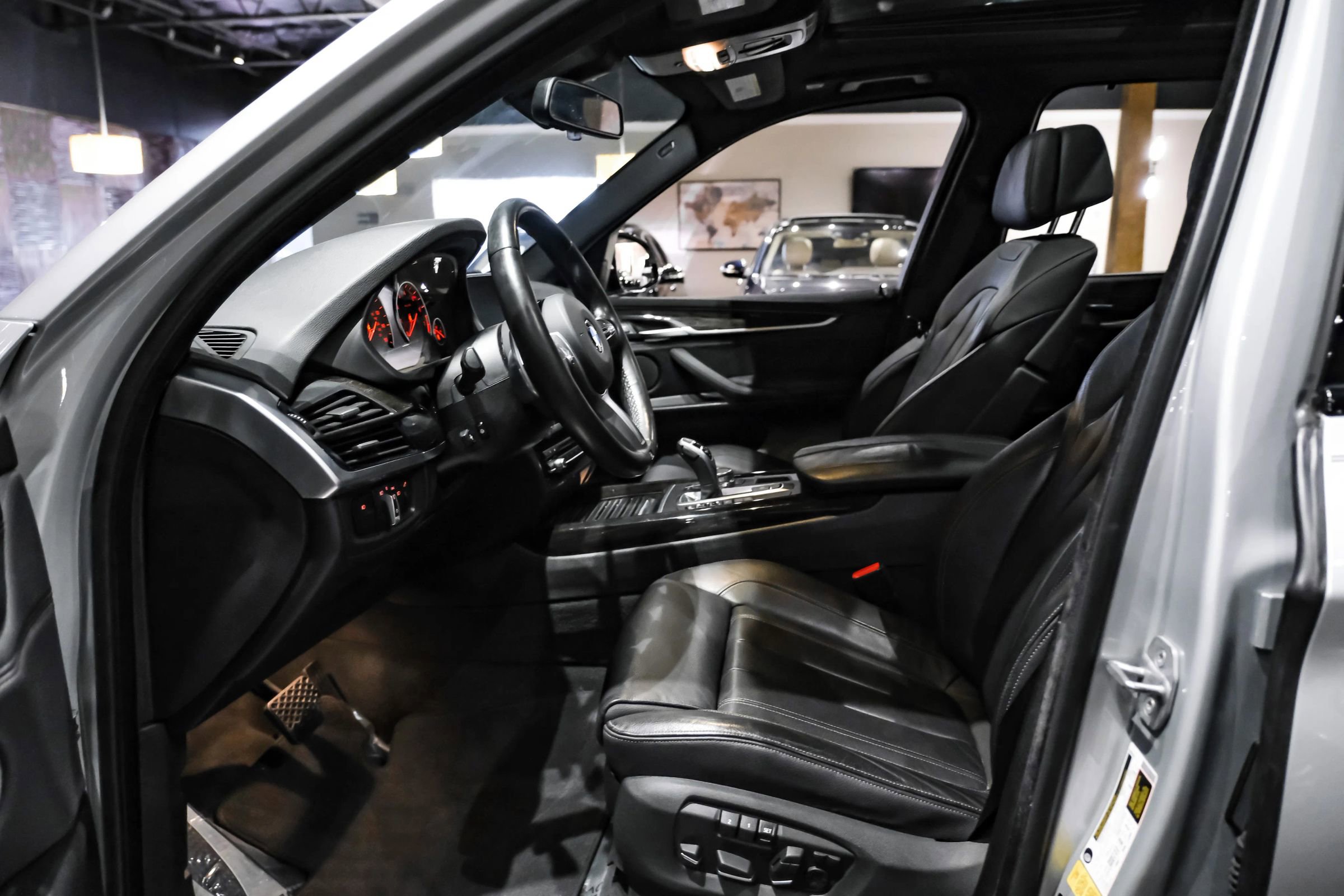 Used 2018 BMW X5 xDrive50i AWD/4WD image 4