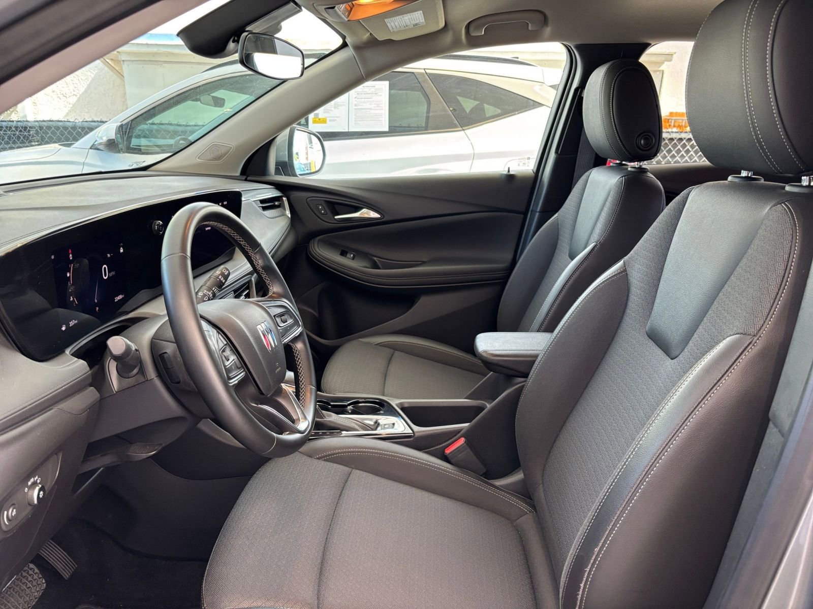 Used 2025 Buick Encore GX Preferred FWD image 27