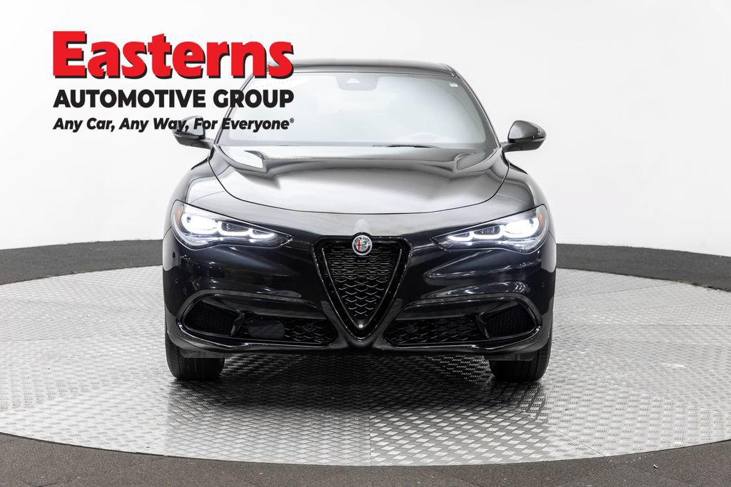 Used 2024 Alfa Romeo Stelvio Sprint AWD/4WD image 2