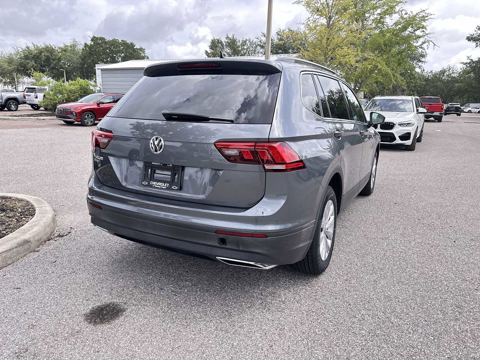 Used 2019 Volkswagen Tiguan SE FWD image 6