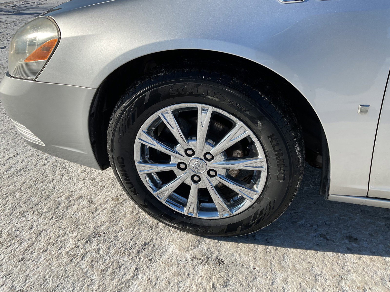 Used 2009 Buick Lucerne CXL image 9