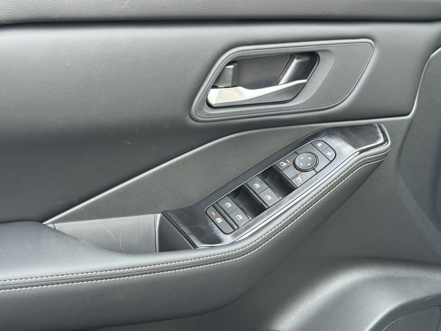 New 2026 Nissan Rogue SV w/ Cold Weather Package image 15