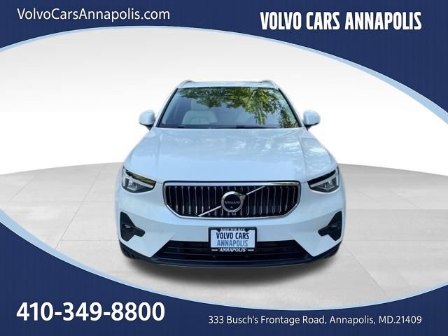 Certified 2023 Volvo XC40 B5 Plus w/ Protection Package Premier AWD/4WD image 3