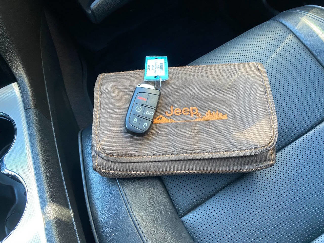 Used 2018 Jeep Grand Cherokee Summit w/ Skid Plate Group image 23