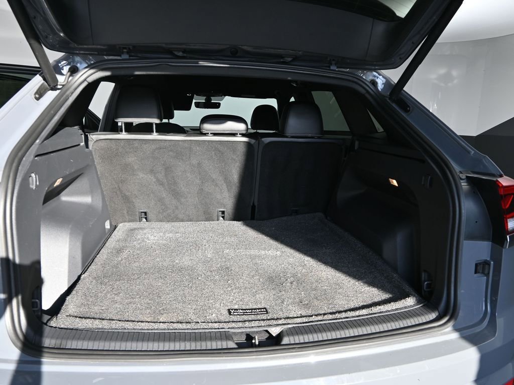 Used 2022 Volkswagen Atlas Cross Sport SE w/ Panoramic Sunroof Package image 11