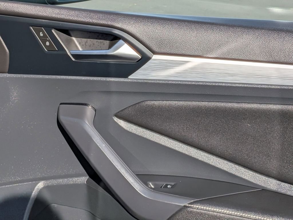 Used 2025 Volkswagen Jetta Sport image 33