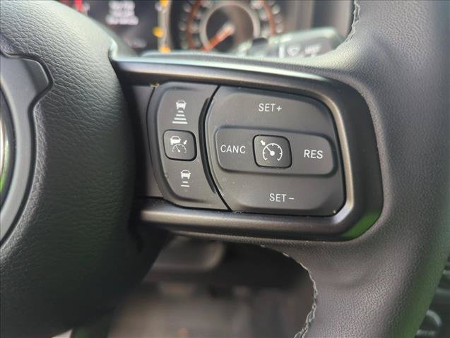 Used 2025 Jeep Wrangler Unlimited Rubicon w/ Steel Bumper Group AWD/4WD image 16
