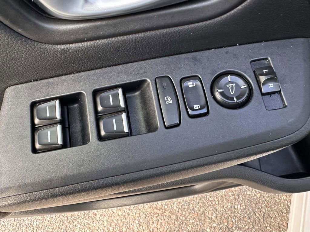 Used 2023 Honda Pilot EX-L image 9