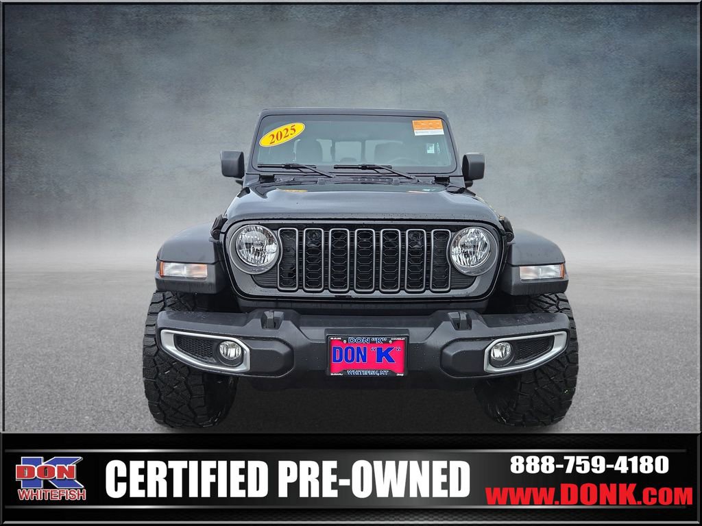 Used 2025 Jeep Gladiator Sport image 3