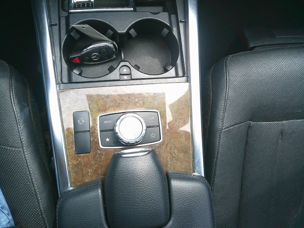 Used 2014 Mercedes-Benz E 550 4MATIC Sedan w/ Premium 1 Package image 27